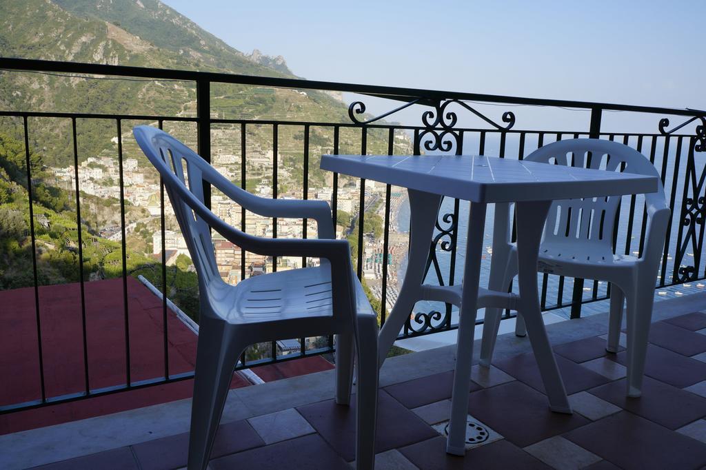 Casa Vacanze Nonno Aldo 미노리 외부 사진